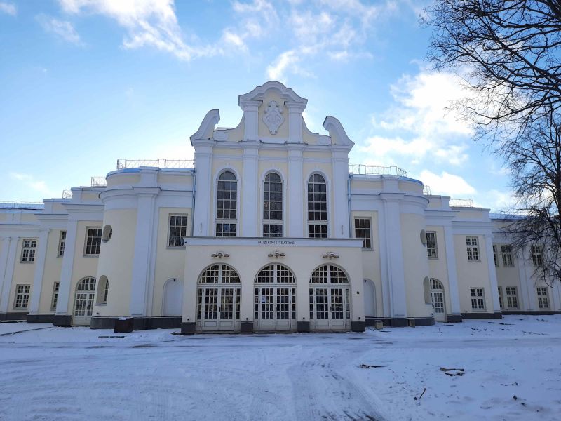 Asociatyvi iliustracija. Valstybės scenos meno įstaigų asociacijoje - ir Kauno valstybinis muzikinis teatras. Rimos Jūraitės nuotrauka