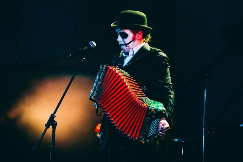 „The Tiger Lillies“ lyderis Martynas Jacques'as. Mato Dauginio nuotrauka