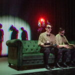 Scena iš spektaklio „Orfėjas“, režisierius Žilvinas Vingelis (Valstybinis Vilniaus mažasis teatras, 2024). Dmitrijaus Matvejevo nuotrauka