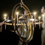 Scena iš spektaklio „Orfėjas“, režisierius Žilvinas Vingelis (Valstybinis Vilniaus mažasis teatras, 2024). Dmitrijaus Matvejevo nuotrauka