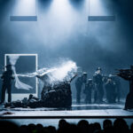 Scena iš spektaklio „Bros“, režisierius Romeo Castellucci (tarptautinis teatro festivalis „TheATRIUM“, 2024). Domo Rimeikos nuotrauka