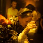 Akimirka iš spektaklio „Café existans“, režisierius Paulius Markevičius. Vismantės Ruzgaitės nuotrauka
