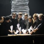 Scena iš spektaklio „Viskas, ko neturi“, režisierius Rolandas Kazlas. Lauros Vansevičienės nuotrauka