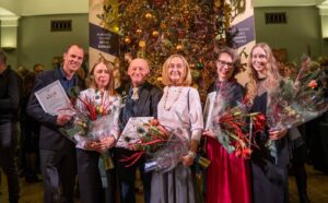 Nacionalinio Kauno dramos teatro „Auksinės teatro rūtos šakelės“ ir metų proveržio apdovanojimų laureatai. Mariaus Uldukio nuotrauka