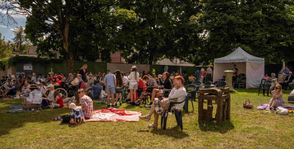 Akimirka iš Teatro pikniko. Arvydo Gudo nuotrauka