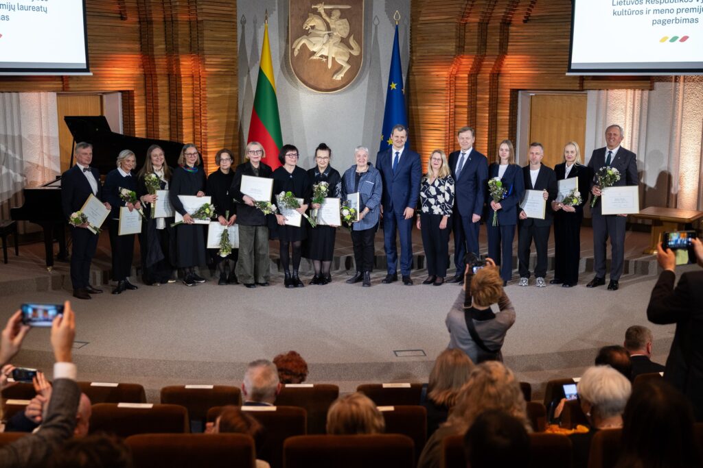 Vyriausybės kultūros ir meno premijų laureatai. Roberto Riabovo / BNS nuotrauka iš LR Kultūros ministerijos archyvo