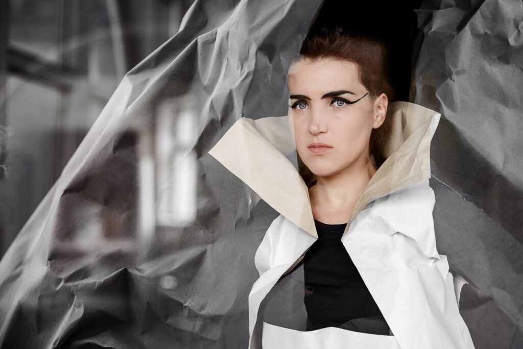 Diskusijų ciklo iniciatorė - dramaturgė Gabrielė Labanauskaitė. Lauros Vansevičienės nuotrauka