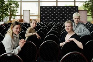 Dviejų W. A. Mozarto operos „Figaro vedybos“ epizodų jaunųjų kūrėjų poros. Martyno Aleksos nuotrauka