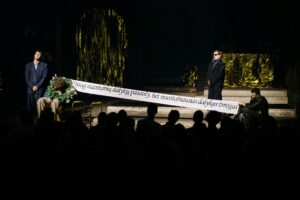 Scena iš spektaklio „Antigonė“, režisierius Jonas Kuprevičius (teatras „Utopia“, 2026). Manto Repečkos nuotrauka