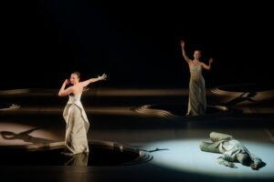 Scena iš Georgo Friedricho Händelio operos „Acis ir Galatėja“, muzikos vadovas ir dirigentas Trevoras Pinnockas, režisierius Paulius Markevičius („Operomanija“ ir Vilniaus senasis teatras, 2026). Martyno Aleksos nuotrauka