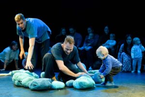 Akimirka iš teatro „No Shoes“ veiklos. Lauros Vansevičienės nuotrauka