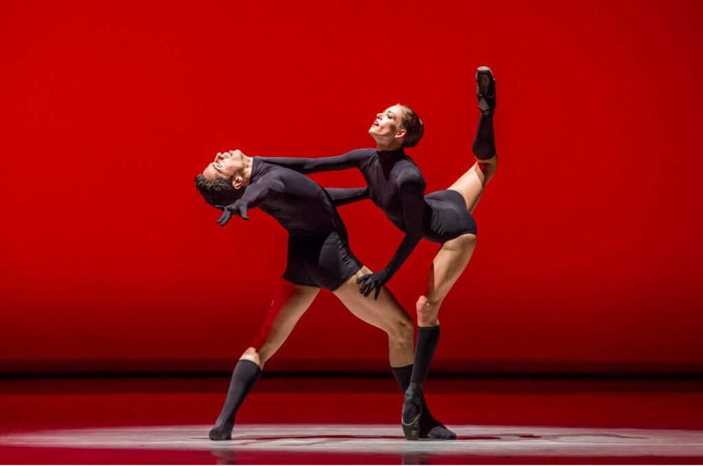 Scena iš spektaklio „Mammatus“, choreografė Annabelle Lopez Ochoa (Čikagos trupė „Joffrey Ballet“). Cheryl Mann nuotrauka 